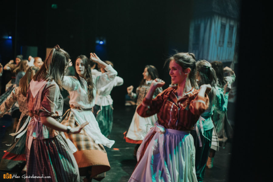 ADAPTACIÓN MUSICAL BELLA Y LA BESTIA